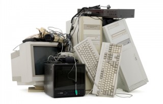Cum reciclezi componente de calculator și electronice vechi